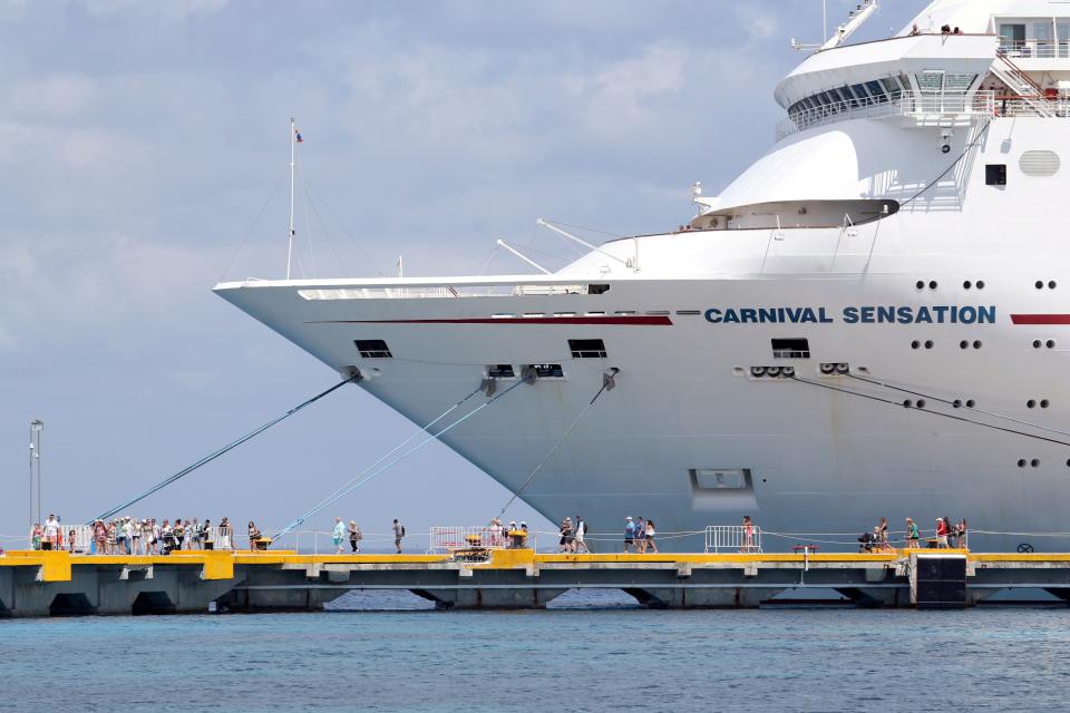 Carnival cruise line ship