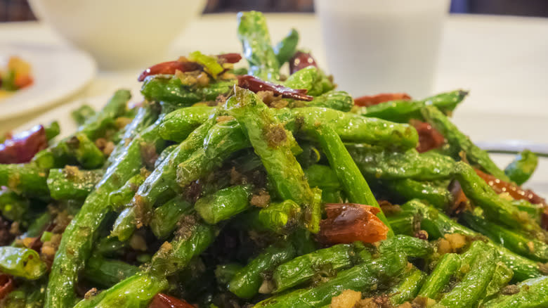 Sichuan dry fried string beans