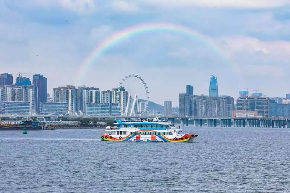 自助餐優惠｜深圳自助餐推薦！鄰近地鐵站 人均最平$107起 5D主題沈浸式海鮮／駐唱歌手表演／飛行體驗
