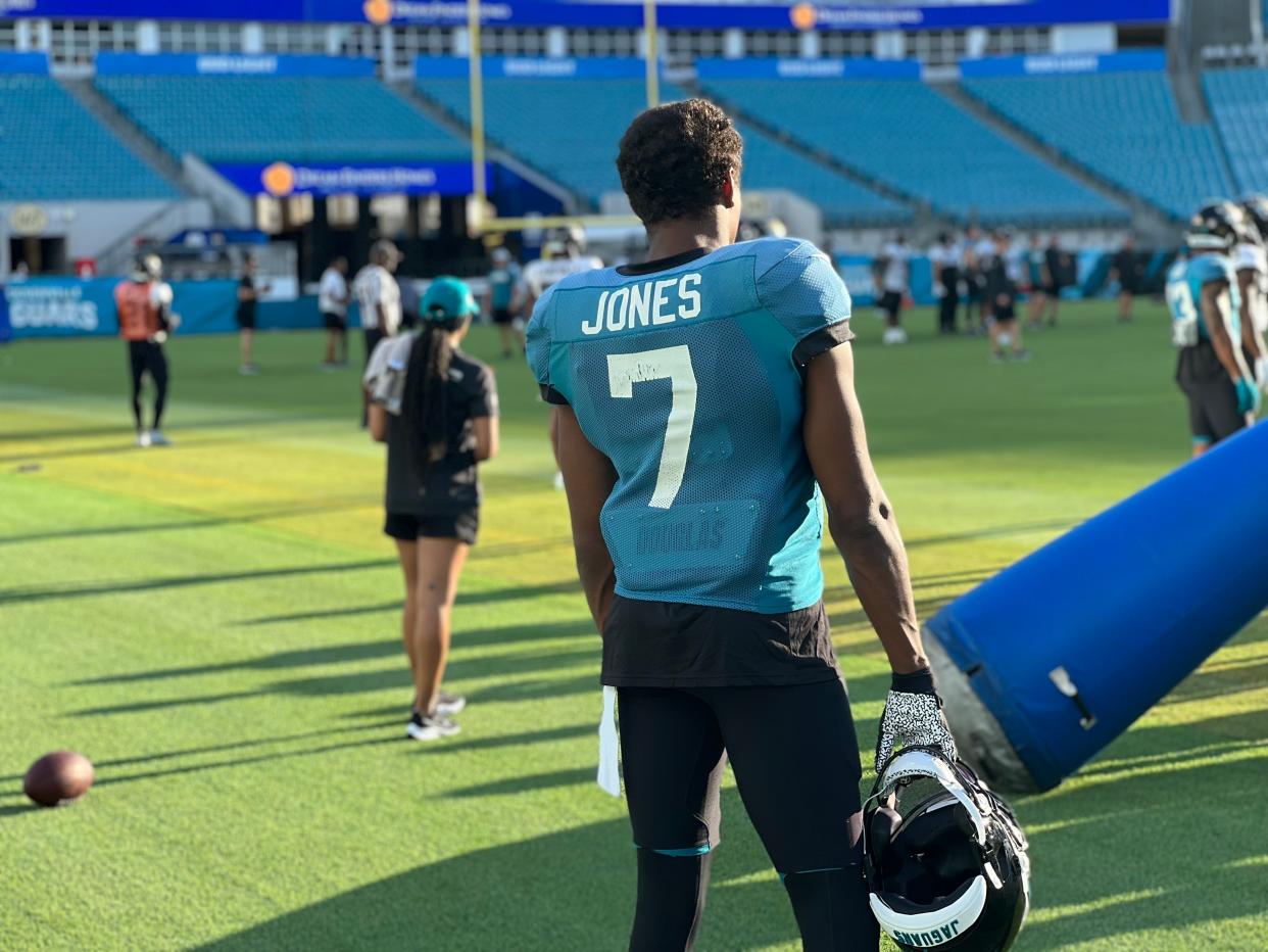 Jaguars wide receiver Zay Jones stands and waits for his turn during training camp.