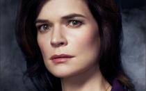 Betsy Brandt, geboren in Michigan, wurde für ihre Rolle als Marie Schrader dreimal für den Screen Actors Guild Award nominiert, einmal gewann sie den Preis. Vor "Breaking Bad" hatte sie nur wenige Auftritte in TV-Serien, danach ging es für sie bergauf. So sah man sie unter anderem 79 Folgen lang in "Life in Pieces" und bald auch in der zweiten Staffel von "Love, Victor". (Bild: AMC)