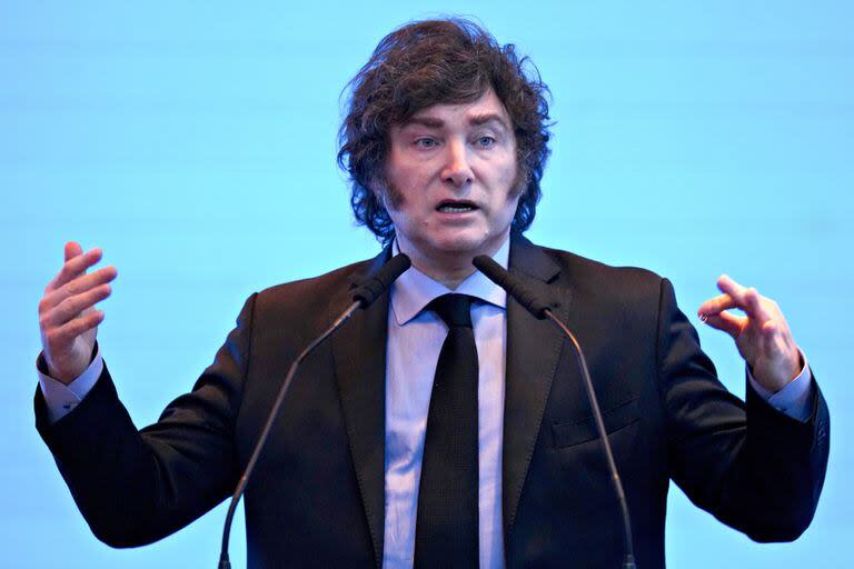 El presidente de Argentina, Javier Milei, habla durante el Foro Económico Internacional de las Américas, en Buenos Aires