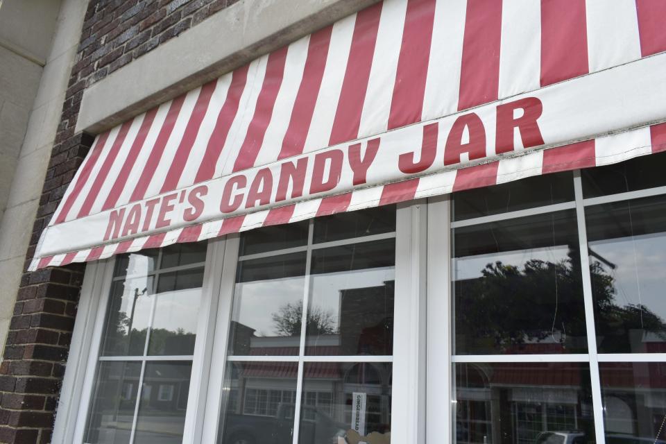 Family-owned Nate's Candy Jar sells all sorts of confections. Try the decadent homemade fudge for yourself and get some Fido's Fudge treats for your dog.