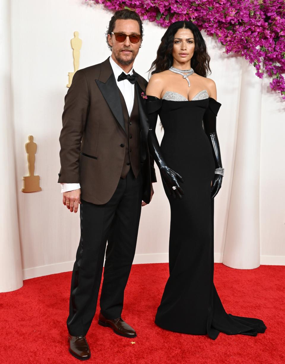 Matthew McConaughey and Camila Alves McConaughey at the 96th Annual Oscars held at at the Ovation Hollywood on March 10, 2024 in Los Angeles, California.