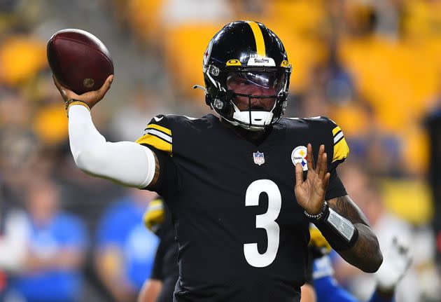 Dwayne Haskins, pictured throwing a pass for the Pittsburgh Steelers in a 2021 preseason game, was 2.5 times over Florida's legal limit when he was struck by a truck on the highway. (Photo: Joe Sargent via Getty Images)