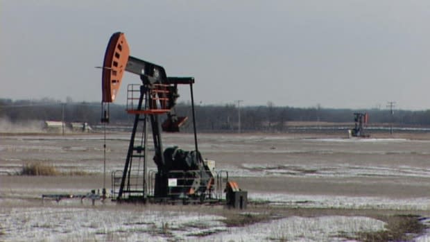 Prairie people continue push for pipelines amid low crude oil prices