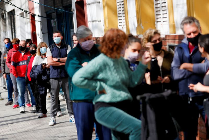 Argentines vote in primary legislative elections, in Buenos Aires