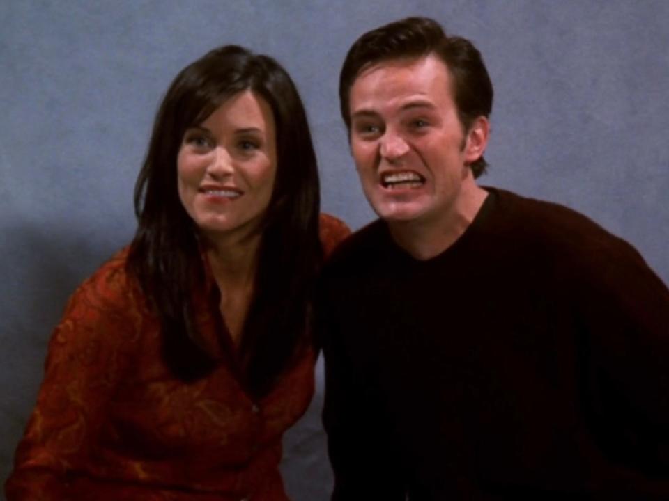Courteney Cox and Matthew Perry on season seven, episode five of "Friends."