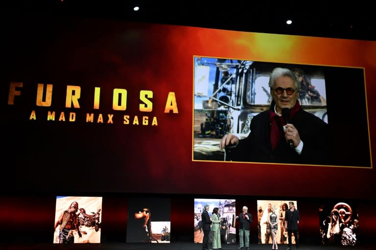 El director de cine australiano George Miller habla sobre su película "Furiosa", de la saga "Mad Max", junto a los actores Anya Taylor-Joy (2ª drcha.) y Chris Hemsworth (drcha.), el 9 de abril de 2024 en Las Vegas (Valerie Macon)