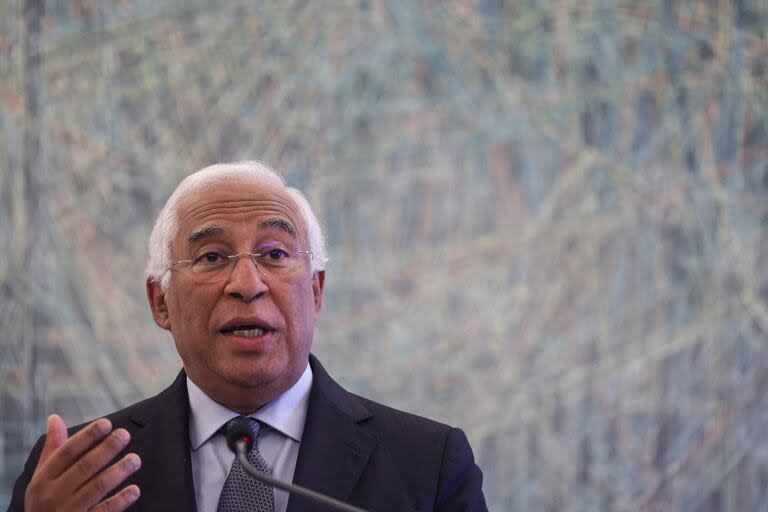 El Primer Ministro de Portugal, Antonio Costa, dimitió como jefe de Estado a raíz de un escándalo de corrupción relacionado con contratos energéticos