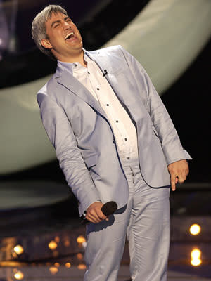 Taylor Hicks performs on March 21
FOX's American Idol