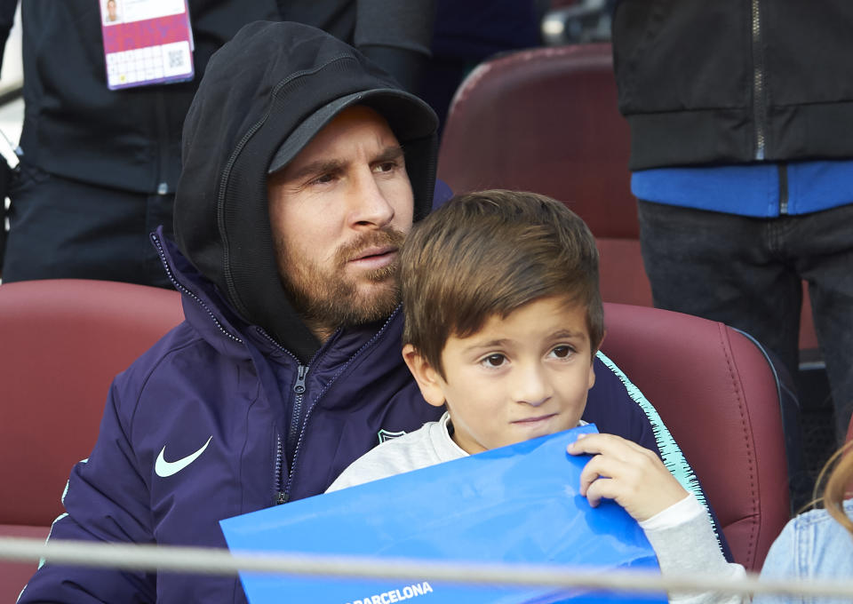 Lionel Messi watched El Clasico from the sidelines due to injury. (Getty)