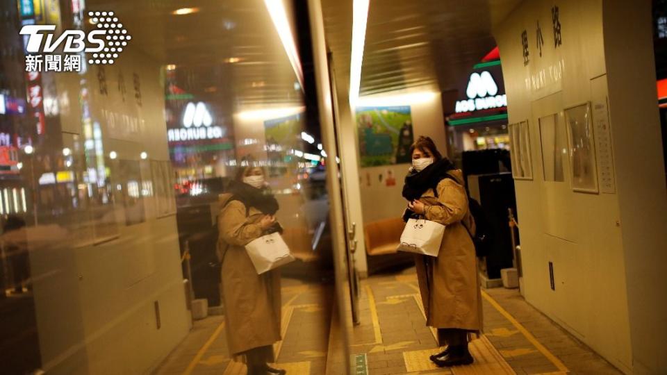 人潮明顯減少的札幌車站。（圖／達志影像路透社）