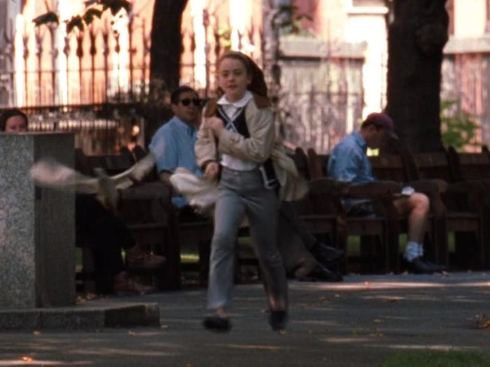 annie running through london