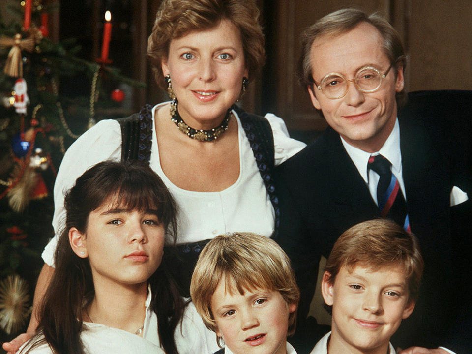 So fing alles an: Am 8. Dezember 1985 wurde mit "Herzlich Willkommen" die erste Folge der "Lindenstraße" ausgestrahlt. (Bild: WDR/Hornun)