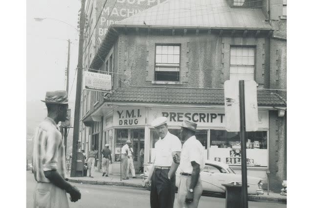 <p>Courtesy of Isaiah Rice Photograph Collection, D. Hiden Ramsey Library Special Collections, University of North Carolina Asheville, Asheville, NC</p>