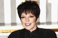 <p>Einer der größten Musicalfilme aller Zeiten - nicht nur wegen der acht Oscars, die er gewann: "Cabaret" mit Liza Minelli (Bild) spielt im Berlin der 30er-Jahre und wurde in Deutschland gedreht. Für das Szenenbild erhielten Rolf Zehetbauer, Hans Jürgen Kiebach und Herbert Strabel die begehrte Trophäe. (Bild: Julien M. Hekimian/Getty Images)</p>