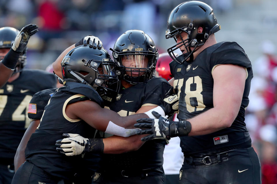 Army held the ball for over 46 minutes against San Diego State. (Getty)