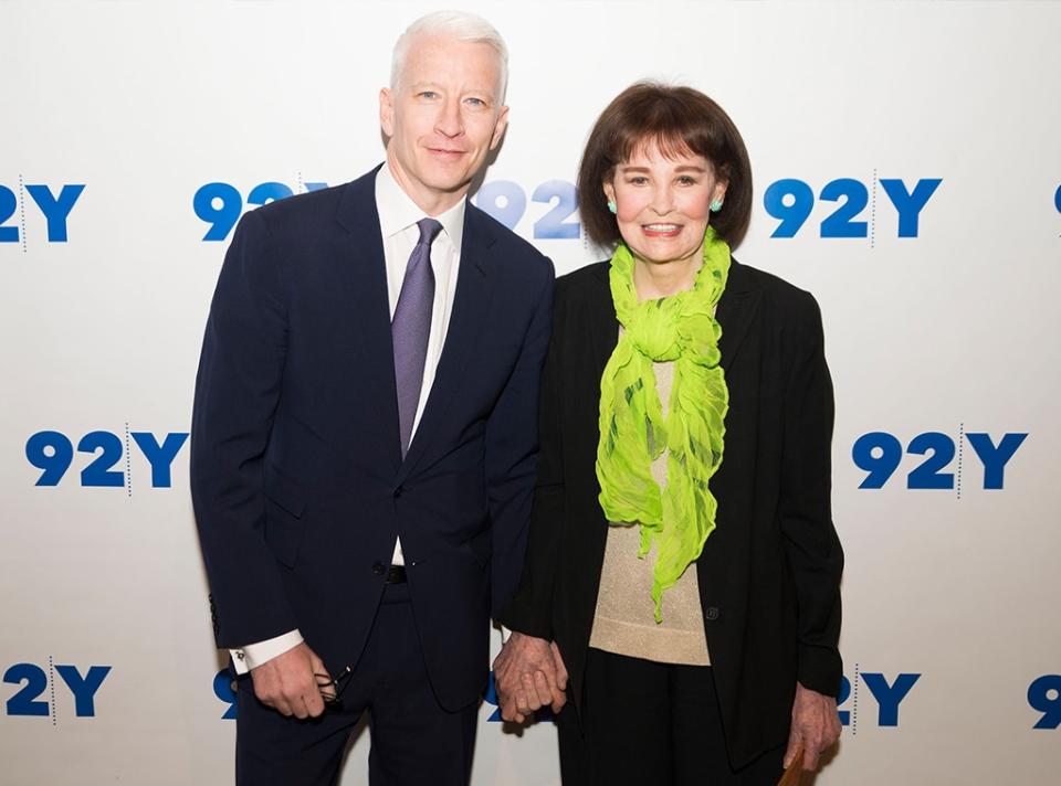 Anderson Cooper, Gloria Vanderbilt