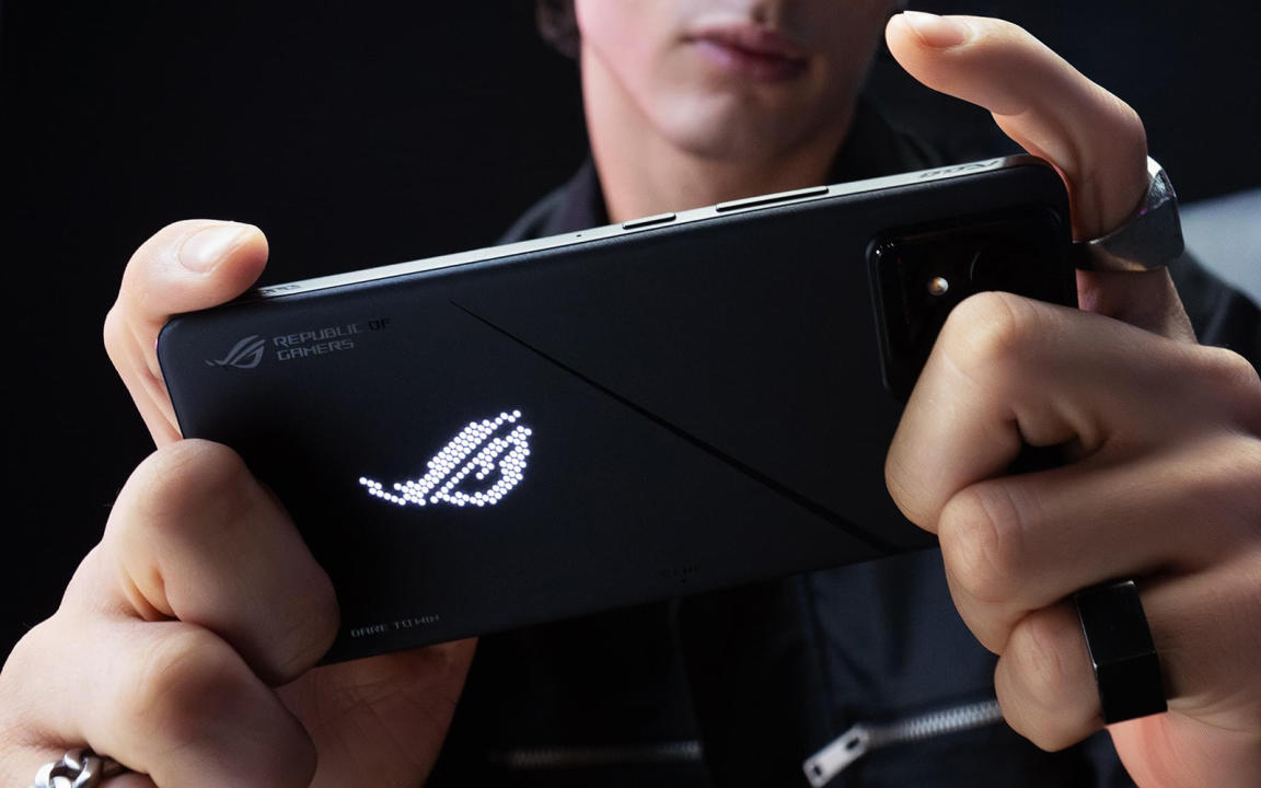 ASUS ROG Phone 8 Pro