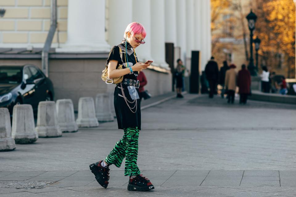 The Best Street Style From Russia Fashion Week’s Spring 2019 Shows