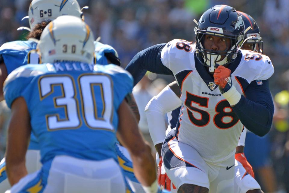 Von Miller, one of the top edge rushers in the NFL, is signing with the Buffalo Bills.