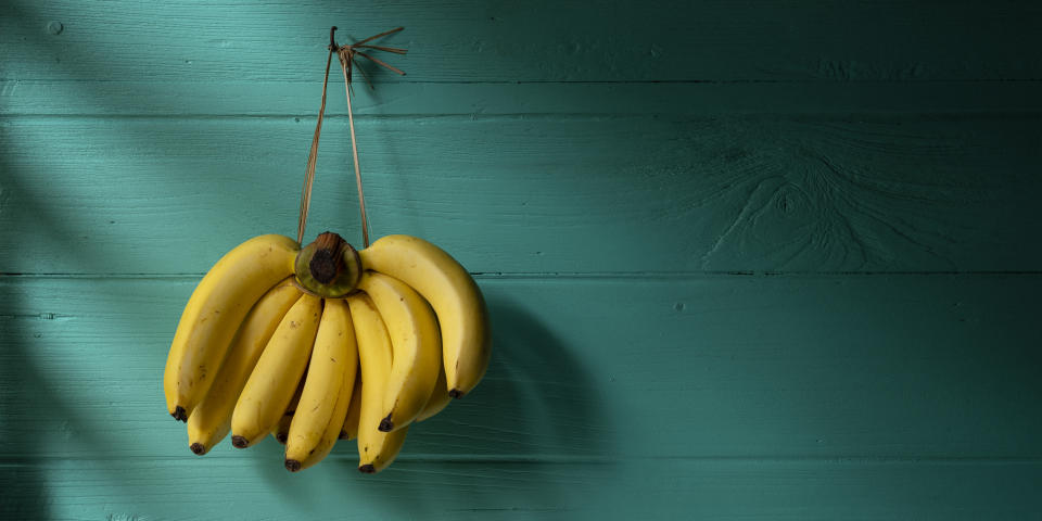 Am wohlsten fühlen sich Bananen bei hängender Lagerung (Bild: Getty Images)