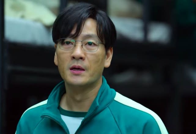 Sang-woo looks emotional