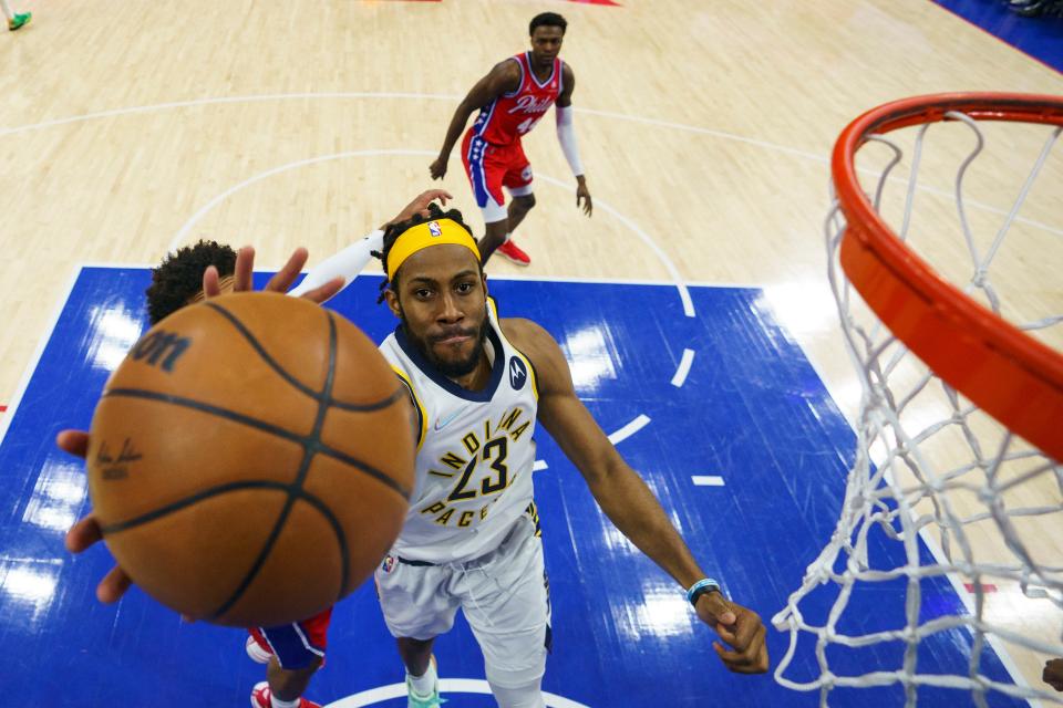 Isaiah Jackson shoots against the Philadelphia 76ers. He was a rookie for the Indiana Pacers in 2021-22.