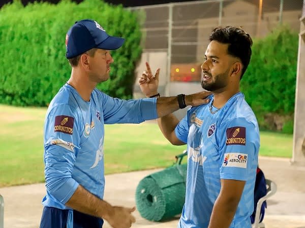 Ricky Ponting and Rishabh Pant (Image: Delhi Capitals)