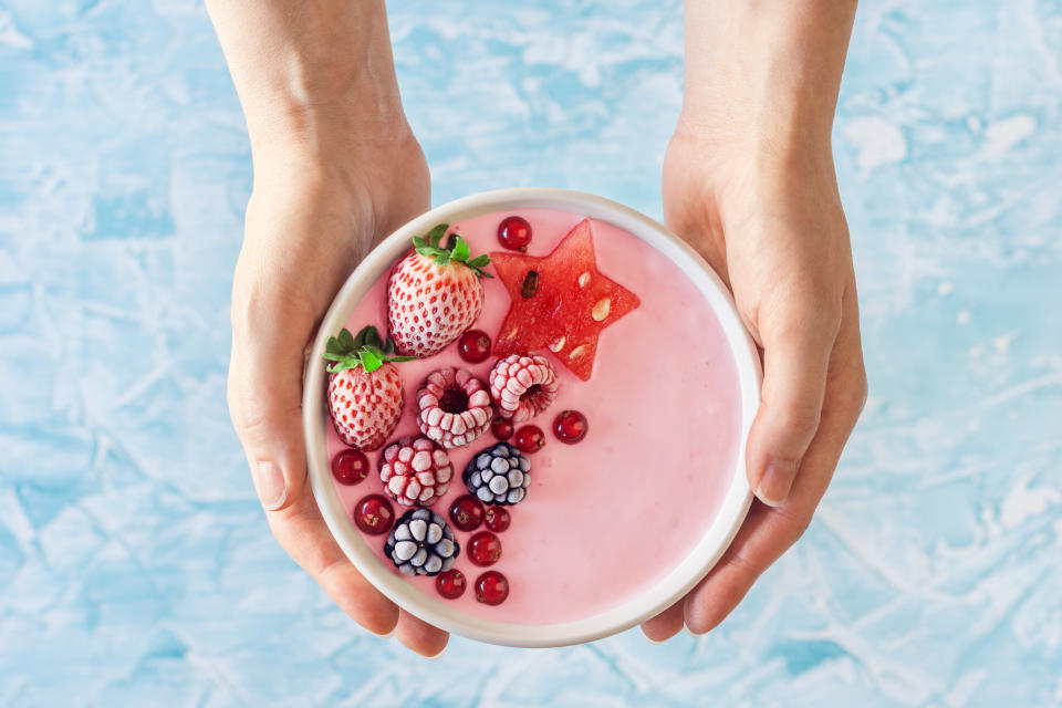 Many smoothie bowls contain more servings of fruit than you'd ever imagine eating if they weren't blended together. (Photo: viennetta via Getty Images)