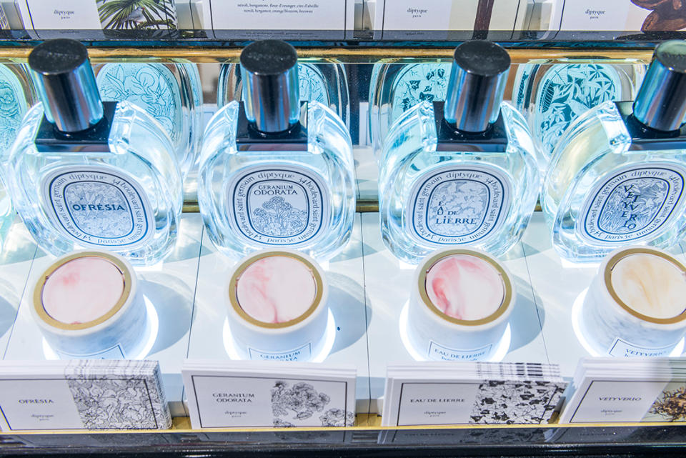 You can smell each Diptyque fragrance in these tiny marble boxes. (Photo: Diptyque)