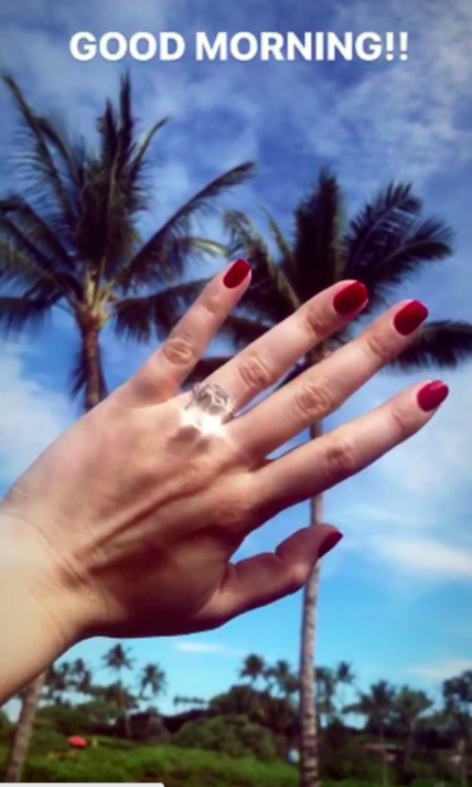 Alexa Dell’s enormous engagement ring. (Photo: alexakdell via Instagram)