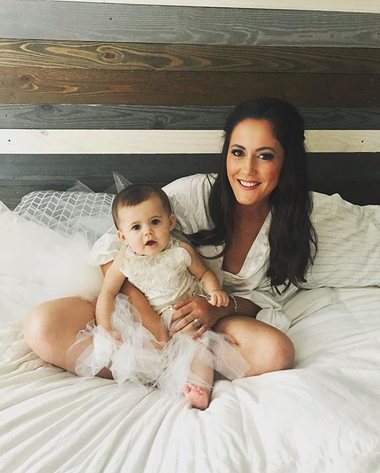 <p>“She’s a princess just like her momma,” the bride captioned this prewedding shot of Ensley. (Photo: <a rel="nofollow noopener" href="https://www.instagram.com/p/BZcPPKmAFLH/?hl=en&taken-by=j_evans1219" target="_blank" data-ylk="slk:Jenelle Evans via Instagram;elm:context_link;itc:0;sec:content-canvas" class="link ">Jenelle Evans via Instagram</a>)<br><br></p>