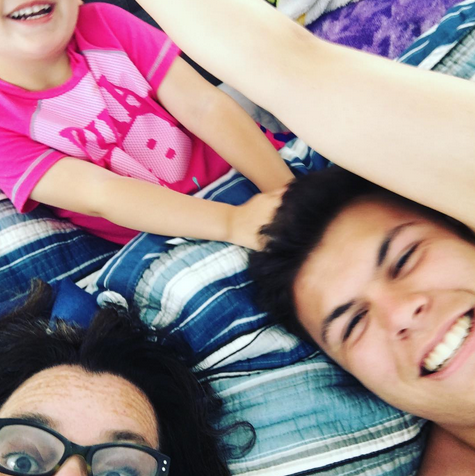 No stress here, though. Rosie goofed around with Dax and Blake who was adopted during her relationship with Carpenter. Of course, smiles and silly selfies indicate a fun time is being had by the fam. (Photo: Instagram)