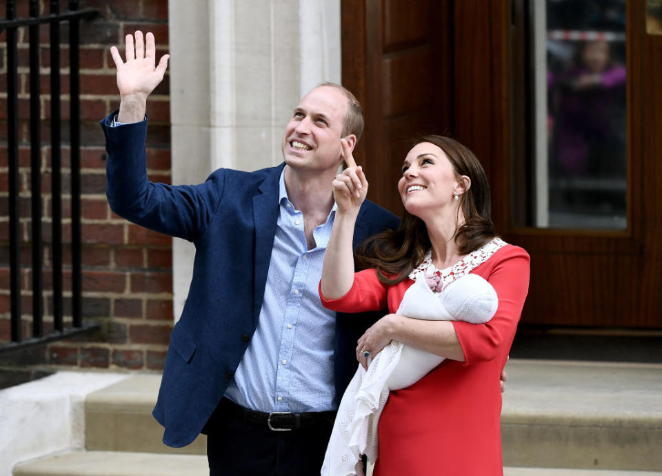 Prinz William und Herzogin Kate haben ein bekanntes Gesicht in der Menschenmenge erkannt. (Bild: Gareth Cattermole/Getty Images)