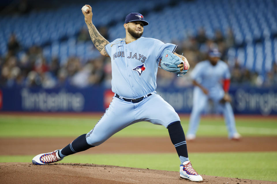 TORONTO, ON - APRIL 17: Alek Manoah #6 of the Toronto Blue Jays pitches in the first inning of their MLB game against the Oakland Athletics at Rogers Centre on April 17, 2022 in Toronto, Canada. (Photo by Cole Burston/Getty Images)