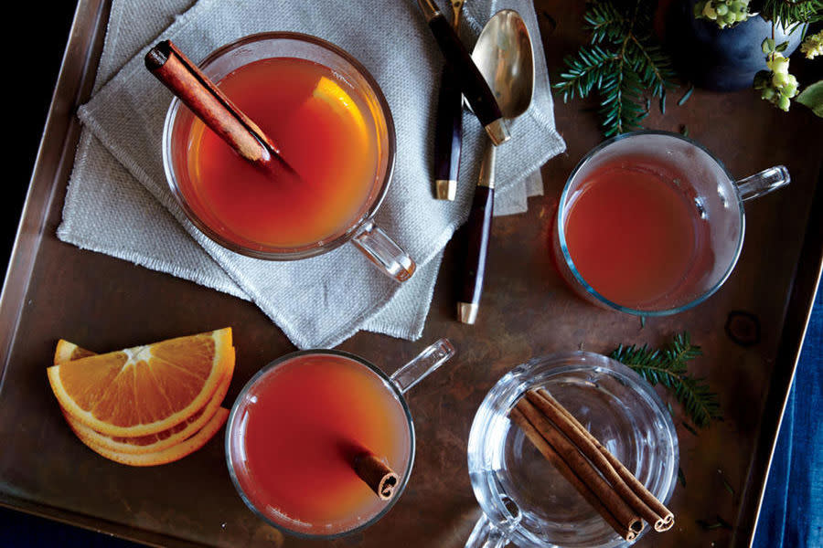 Apple-Cranberry Holiday Wassail