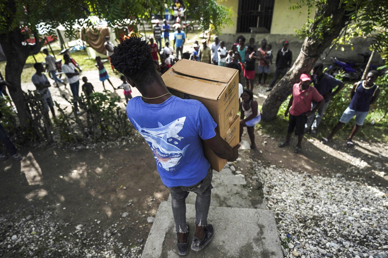 Image: (Fernando Llano / AP)