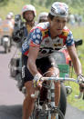 Es el segundo corredor que más grandes vueltas ha terminado en su carrera con un total de 26, consiguiendo como mejores resultados el sexto puesto en las generales de la Vuelta del 83 y el Giro de 1990. (Foto: AFP / Getty Images).