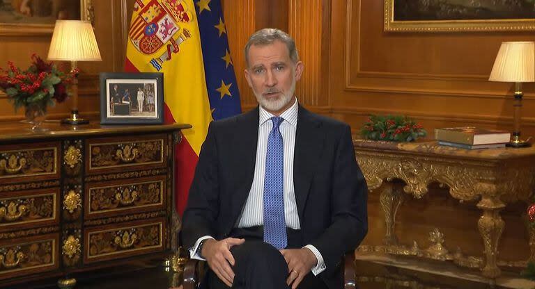  El rey Felipe VI ofrece su tradicional discurso de Nochebuena desde Zarzuela, en Madrid (España) a 24 de diciembre de 2023.