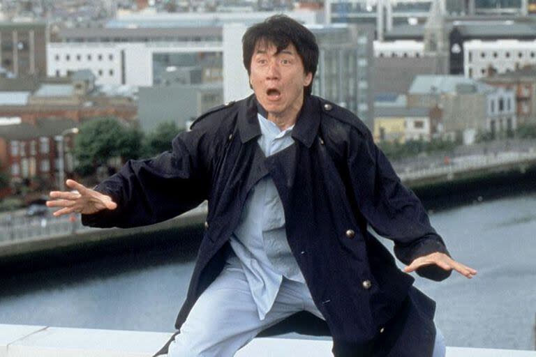 Jackie Chan sufrió una lesión tan grave en su cabeza que aún hoy lleva una placa de plástico para cubrir la fractura de su cráneo