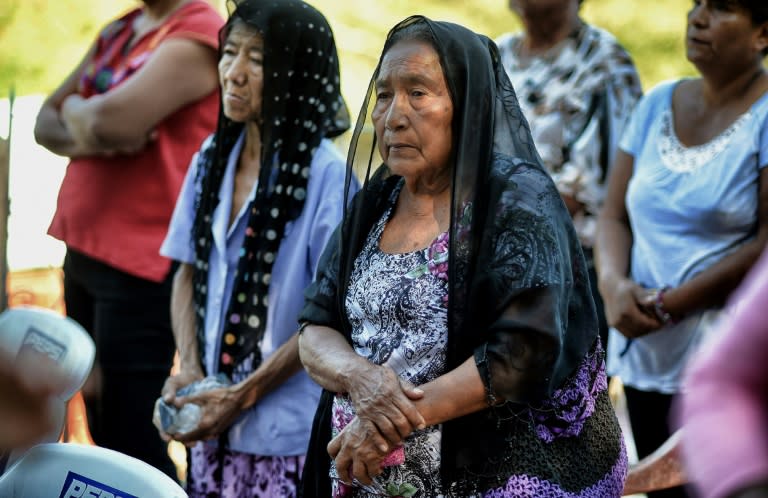 In Kilometer 30 -- a village in the middle of cartel country, where there is virtually no sign of the police, local government or other presence of the Mexican state -- Mendoza's door remains open to all