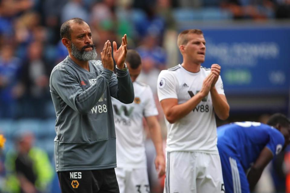 Nuno Espírito Santo and his players applauds Wolves fans after their defeat.