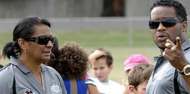 Labor Nova Peris with Olympic sprinter Ato Boldon (left). Photo: 7News