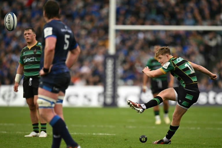 Best foot forward: Northampton fly-half Fin Smith (Oli SCARFF)