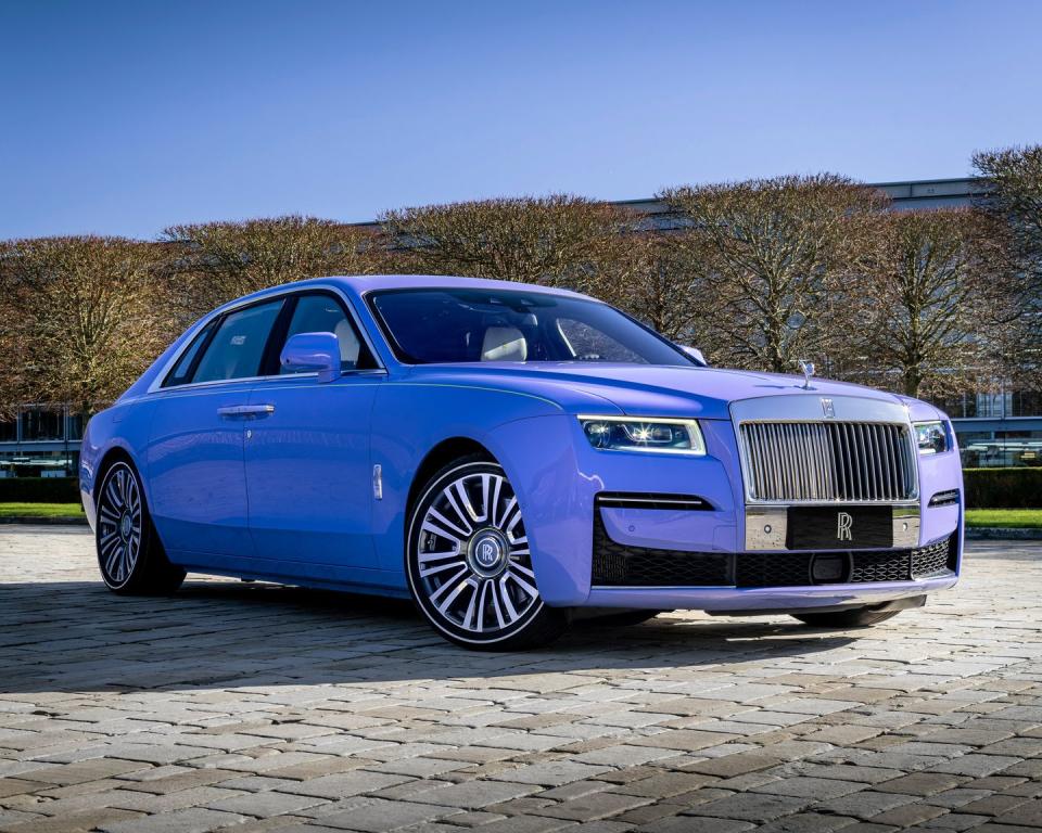 2024 rolls royce ghost extended expressionism