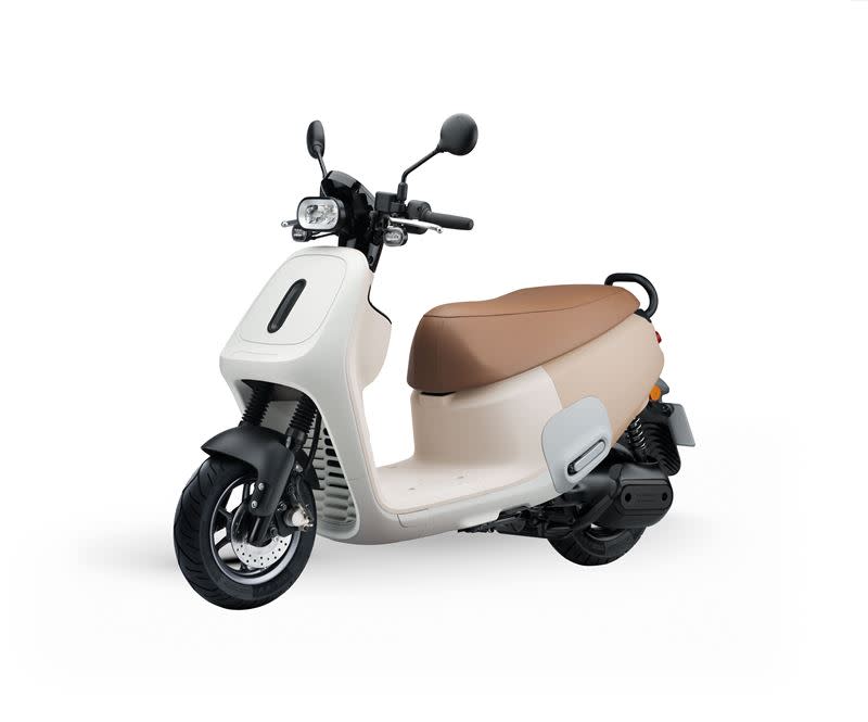 Gogoro與無印良品跨界聯名推出的「Gogoro VIVA MIX ME」（市值約76,980元）。（圖／品牌業者提供）