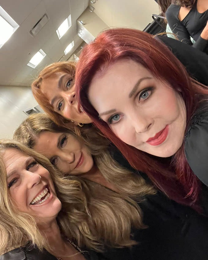 Rita Wilson rinde homenaje a Lisa Marie Presley