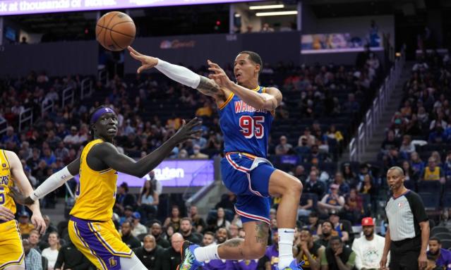 WATCH: Lakers' Russell Westbrook throws first pitch at Dodgers game